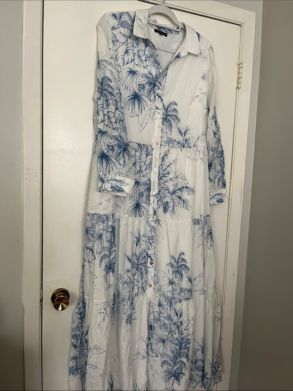 1.STATE White Maxi Dress with Blue Botanical Print - Picture 4 of 5